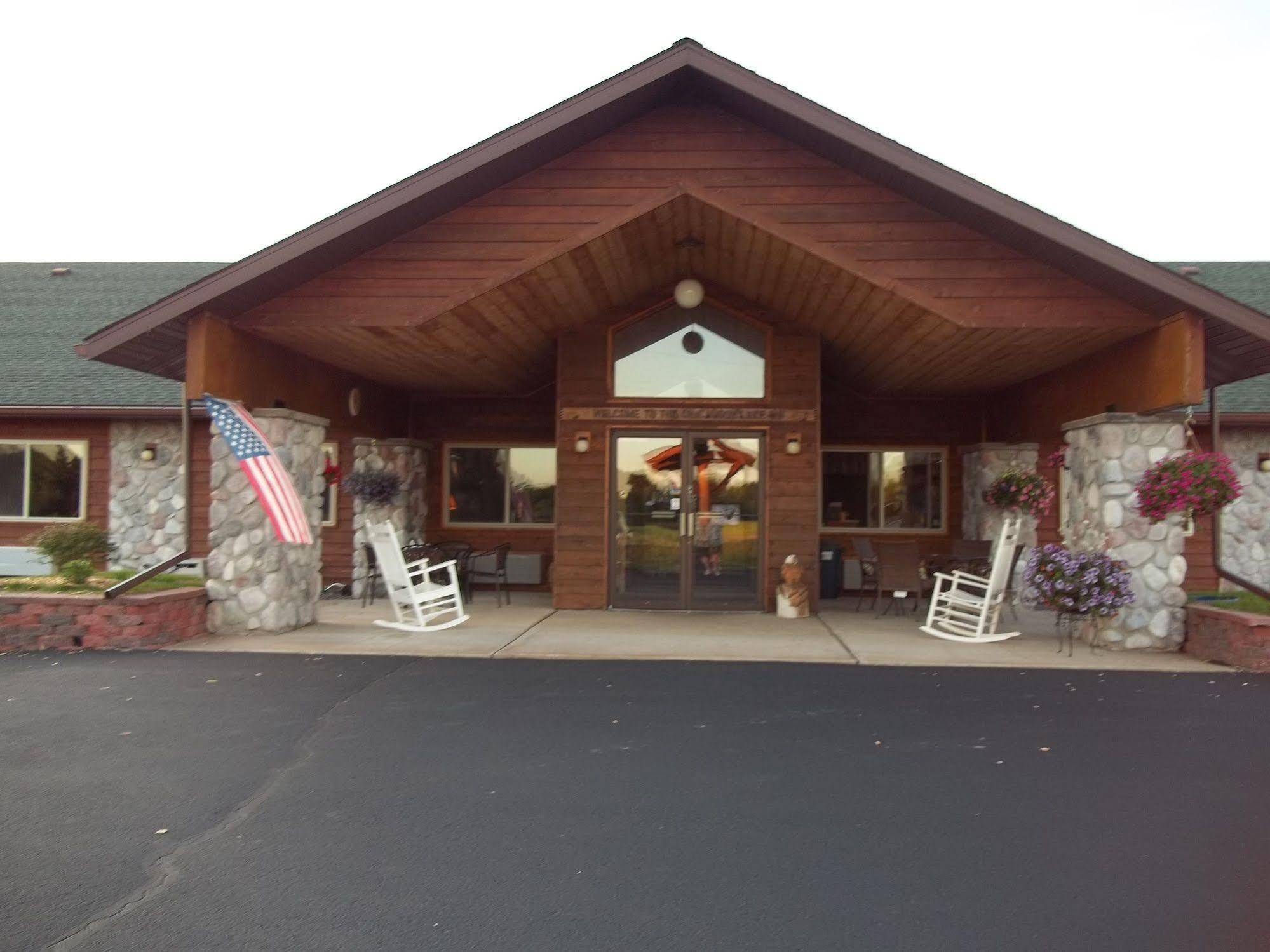 Chicaugon Lake Inn Gaastra Extérieur photo